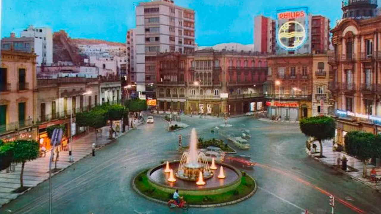 Descubre la historia y belleza de la emblemática Puerta de Purchena en Almería