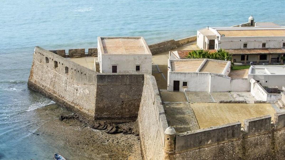 Castillo de Santa Catalina en Cádiz: historia y vistas panorámicas