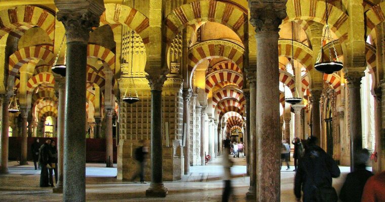 La Mezquita de Córdoba: Historia, Arquitectura y Guía Completa